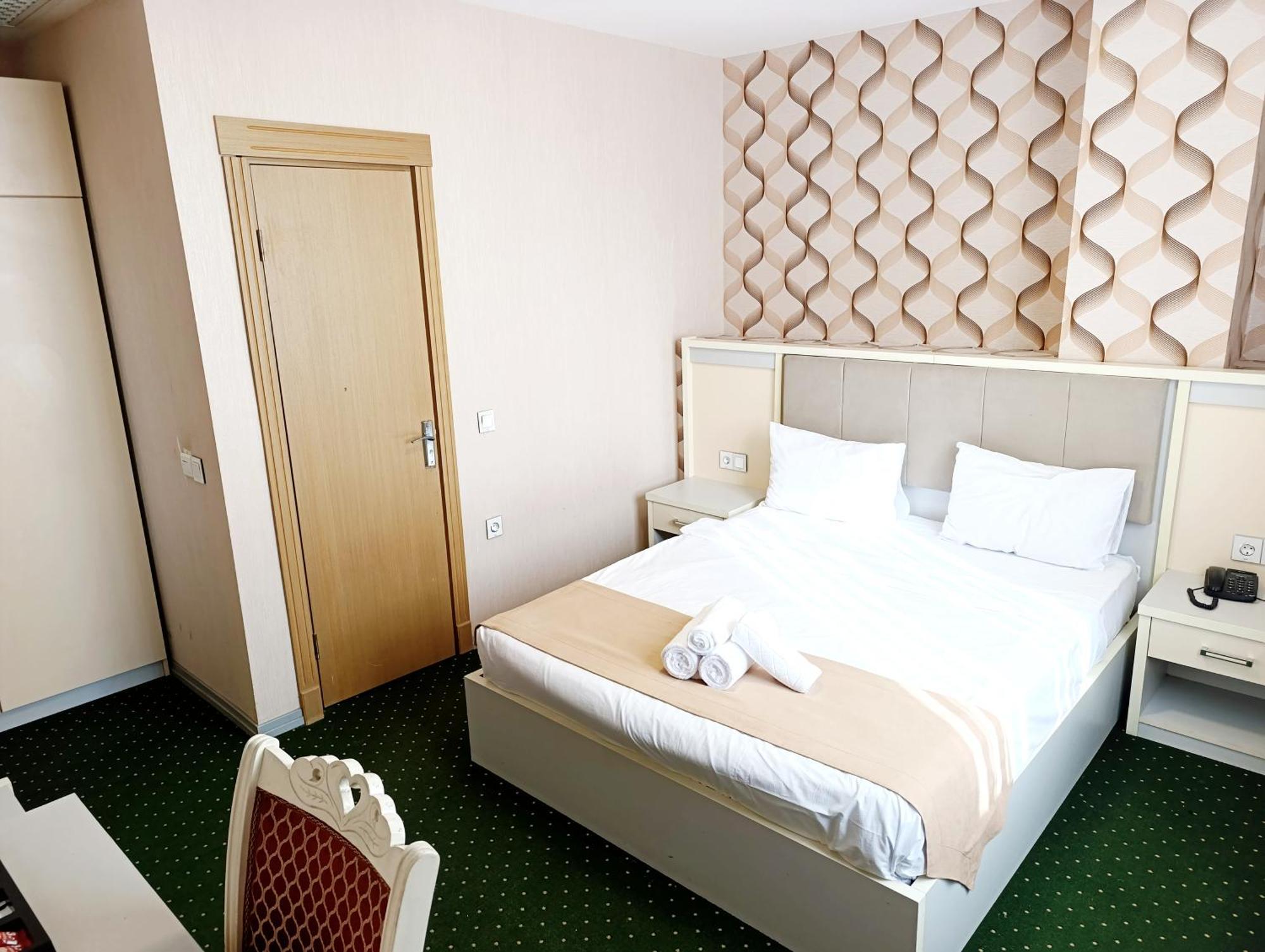 Alis Hotel Baku Ngoại thất bức ảnh